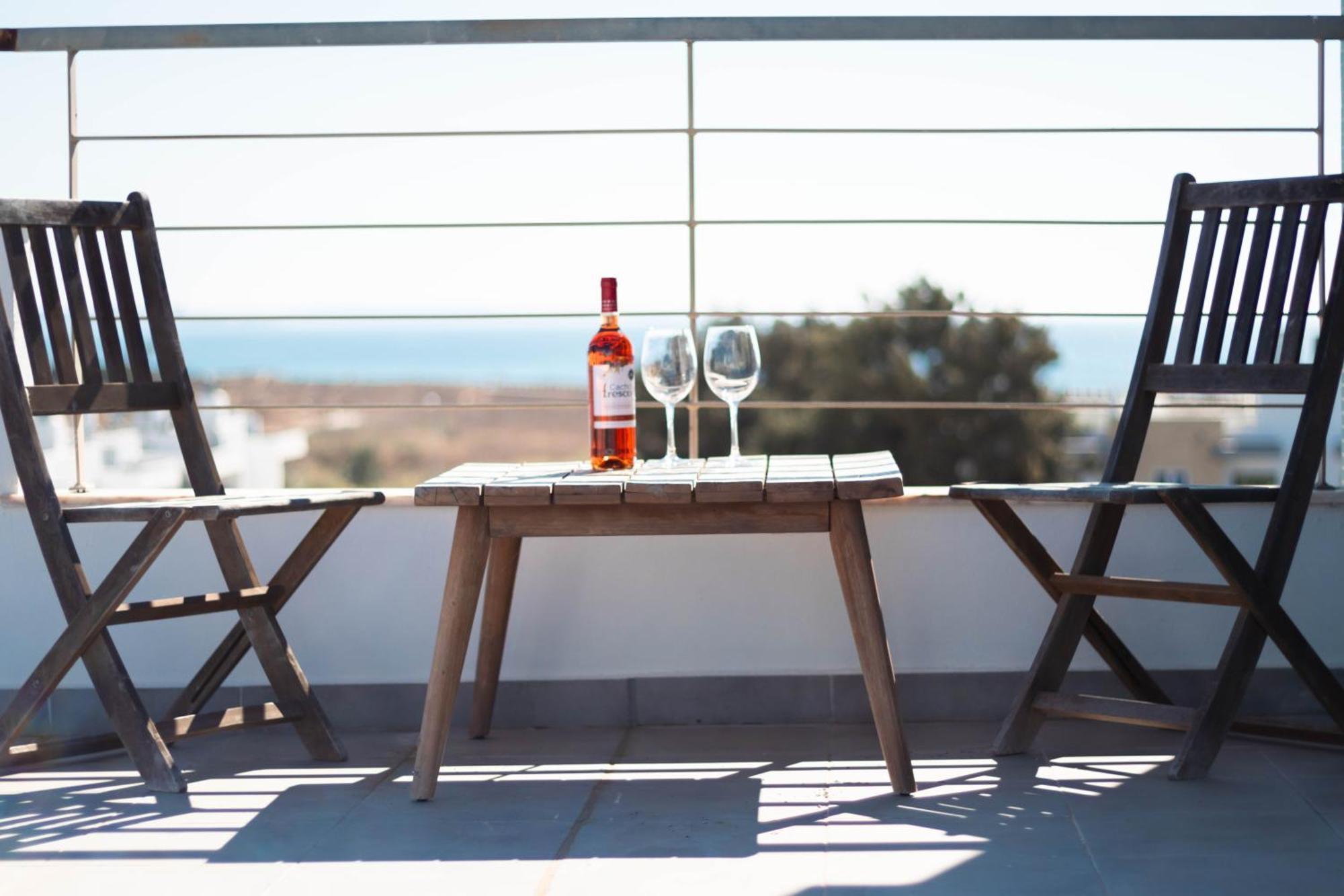 Casa Happiness, Swimming Pool, Fast Wifi, Parking Apartment Lagos Luaran gambar