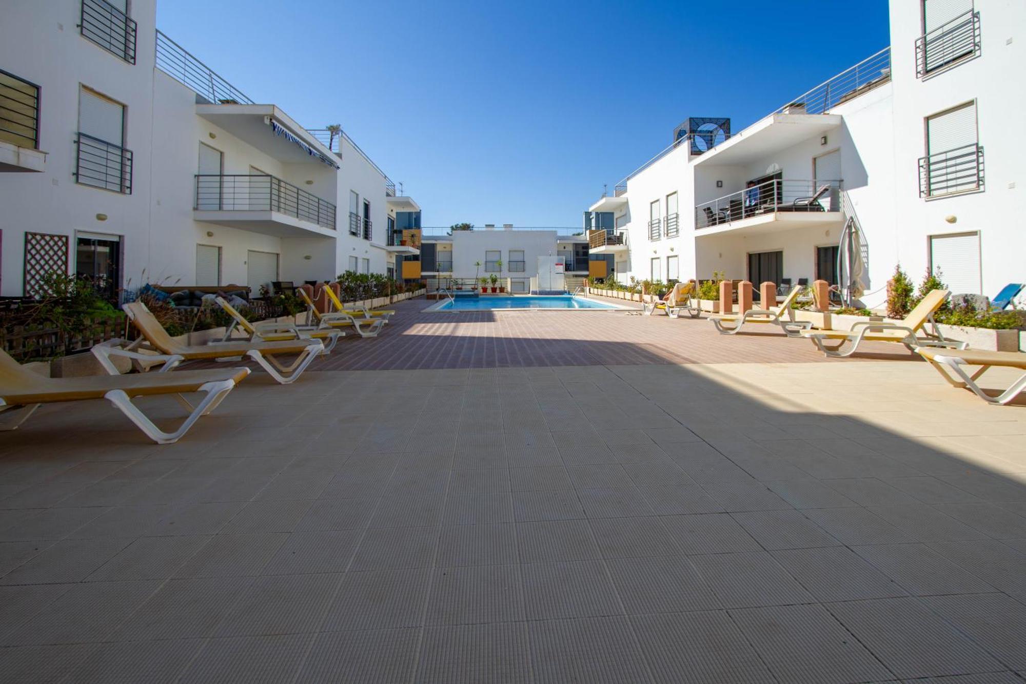 Casa Happiness, Swimming Pool, Fast Wifi, Parking Apartment Lagos Luaran gambar