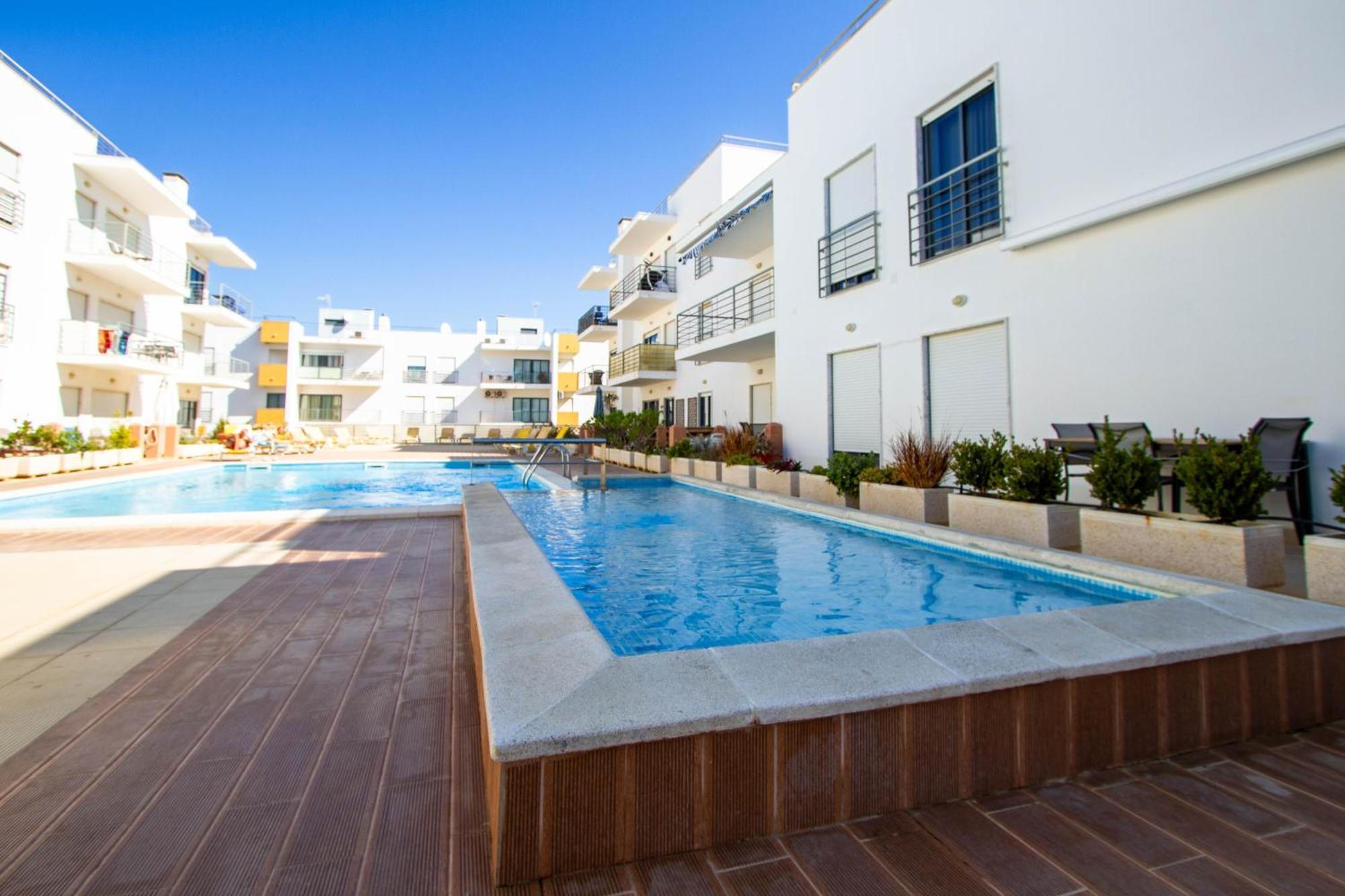 Casa Happiness, Swimming Pool, Fast Wifi, Parking Apartment Lagos Luaran gambar