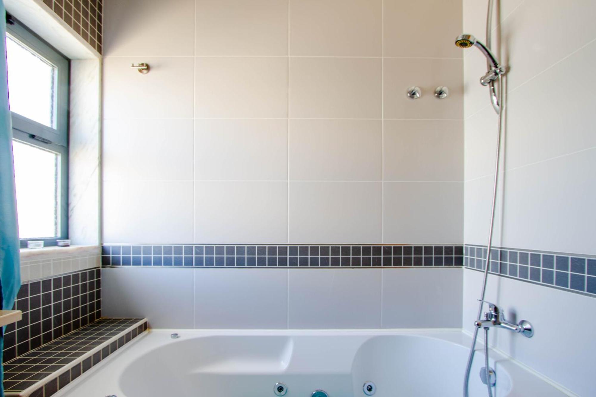 Casa Happiness, Swimming Pool, Fast Wifi, Parking Apartment Lagos Luaran gambar